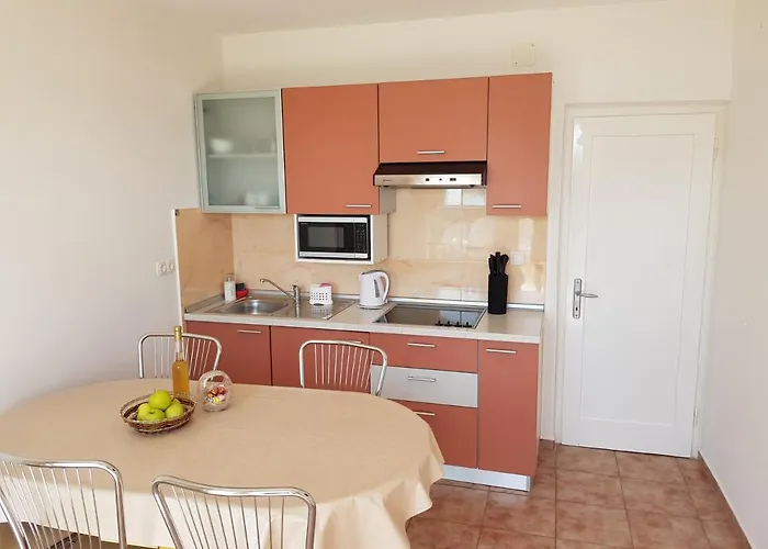 Lungomare Apartamento *