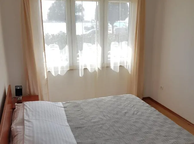 Lungomare Apartamento *