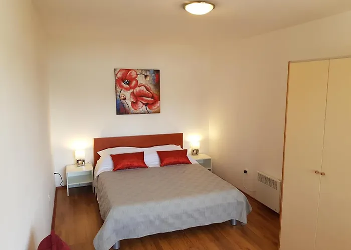 Lungomare Apartamento *